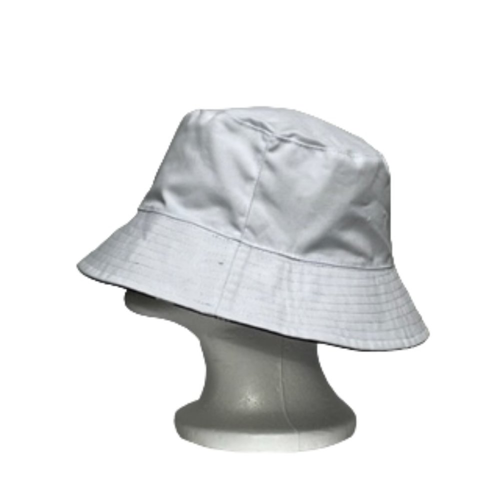 ALICE + OLIVIA Reversible Bucket Hat: Black with Daisy Print And Solid White NWT - Picture 5 of 11